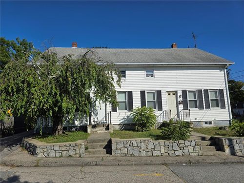 4 Union St, Coventry, RI, 02816-8160 | Card Image