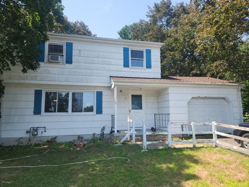 2 Scenic Dr, Uncasville, CT, 06382-1114 | Card Image