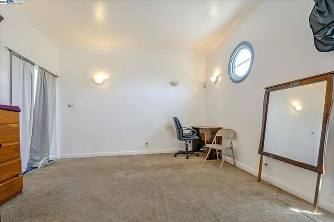 324 Sawyer St, House other with 2 bedrooms, 1 bathrooms and 1 parking in San Francisco CA | Image 5