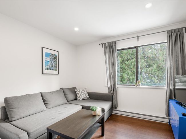 301 - 2129 Lake Placid Rd, Condo with 1 bedrooms, 2 bathrooms and null parking in Whistler BC | Image 13
