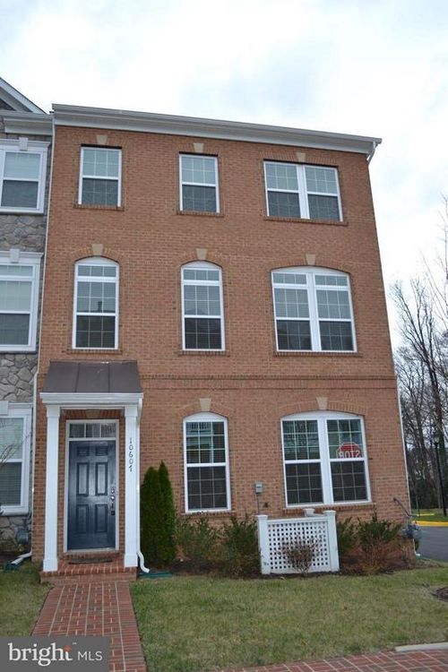 10607 Legacy Ln, FAIRFAX, VA, 22030-8152 | Card Image