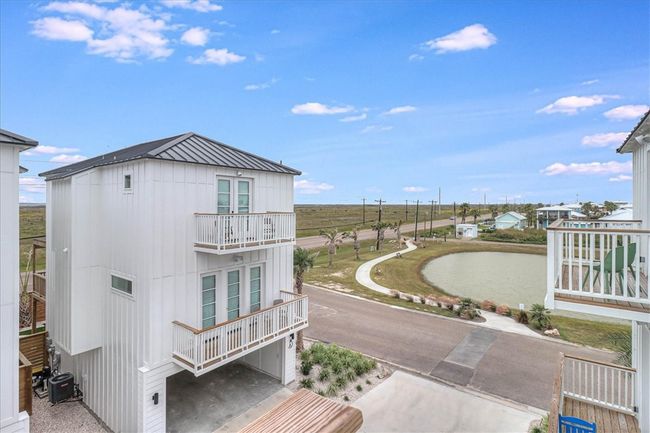 H - 4885 State Highway 361, Condo with 3 bedrooms, 3 bathrooms and 3 parking in Port Aransas TX | Image 32