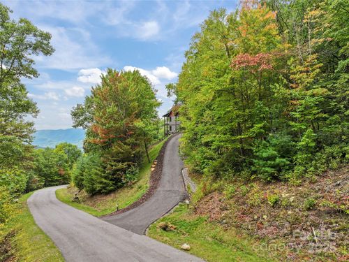 320-621 Macallan Dr, Waynesville, NC, 28786-6438 | Card Image