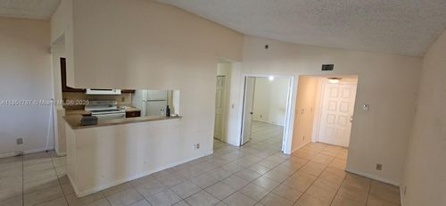 apt-628-9877 Westview Dr, Coral Springs, FL, 33076-2533 | Card Image