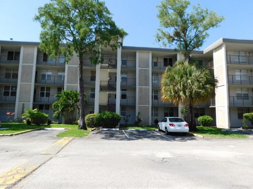 443-4851 Nw 26th Ct, Lauderdale Lakes, FL, 33313-2669 | Card Image