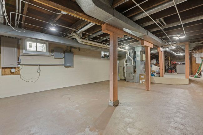 617 W Main St, House other with 4 bedrooms, 2 bathrooms and 8 parking in West Dundee IL | Image 20