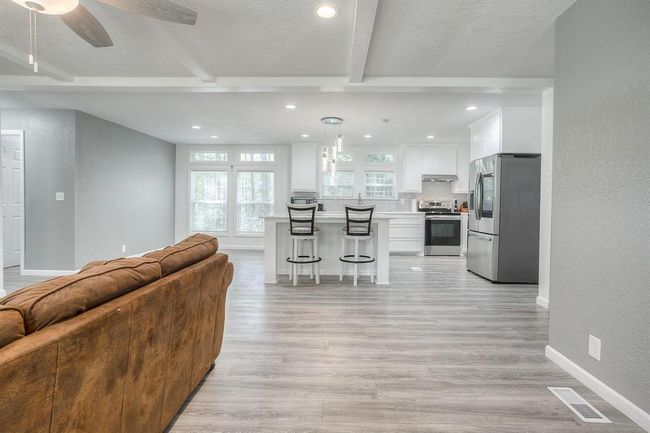 304 N Walnut Dr, House other with 3 bedrooms, 2 bathrooms and null parking in Trinity TX | Image 16
