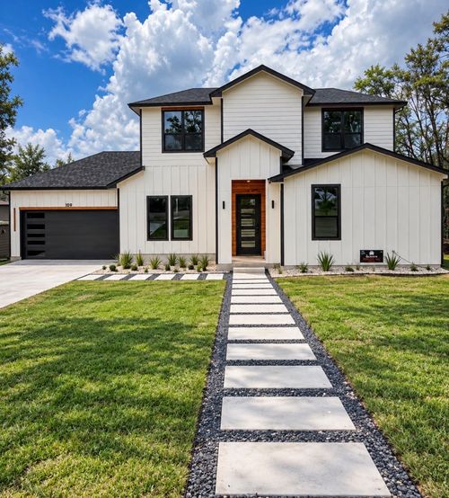 189 Nuuanu Lane, Bastrop, TX, 78602 | Card Image