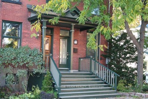 35 Ivy Cres, Ottawa, ON, K1M1Y1 | Card Image