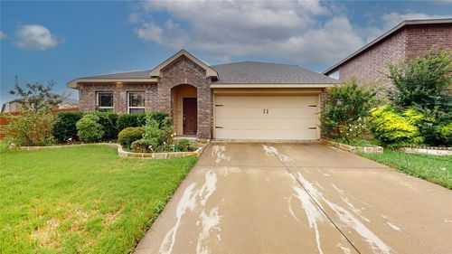 2101 Long Forest Rd, Heartland, TX, 75126-4799 | Card Image