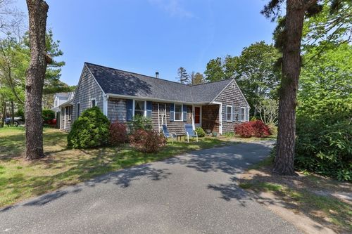 7 Aunt Matties Rd, Chatham, MA, 02633-1592 | Card Image