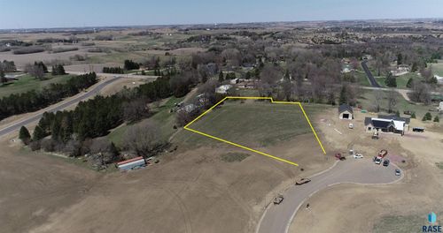 1005 N Foxtail Cir Circle, Sioux Falls, SD, 57110 | Card Image