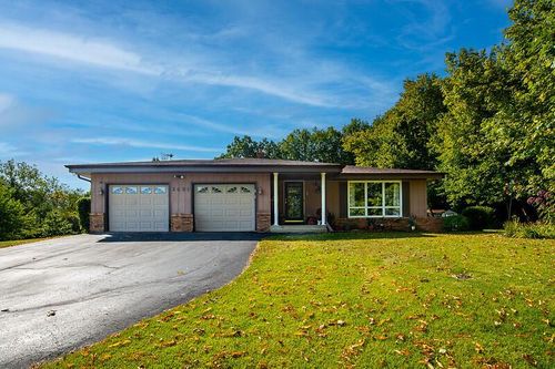 6401 Running Horse Road, Caledonia, WI, 53402 | Card Image