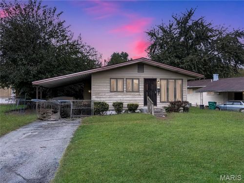 601 Shepley Dr, Saint Louis, MO, 63137-3709 | Card Image
