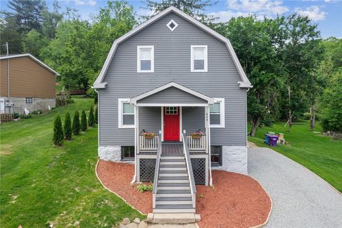 640 Milltown Rd, New Kensington, PA, 15068-8314 | Card Image