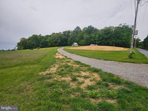 2237 Ridge Rd, GLENVILLE, PA, 17329-9143 | Card Image