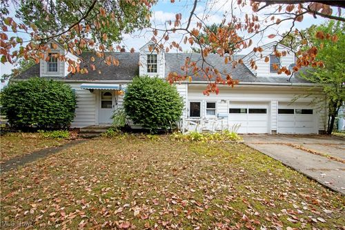 109 W Sunset Dr, Rittman, OH, 44270-1365 | Card Image