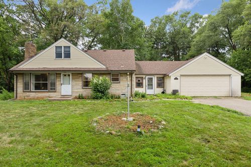 8506 E River Rd Nw, Coon Rapids, MN, 55433-6009 | Card Image