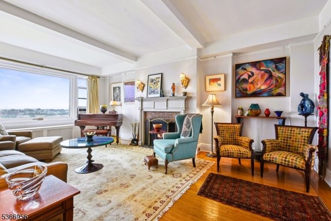 APT-6B - 375 Mount Prospect Ave, Townhouse with 3 bedrooms, 2 bathrooms and null parking in Newark NJ | Image 4