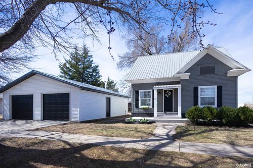 971 11th St, Henderson, NE, 68371-8947 | Card Image