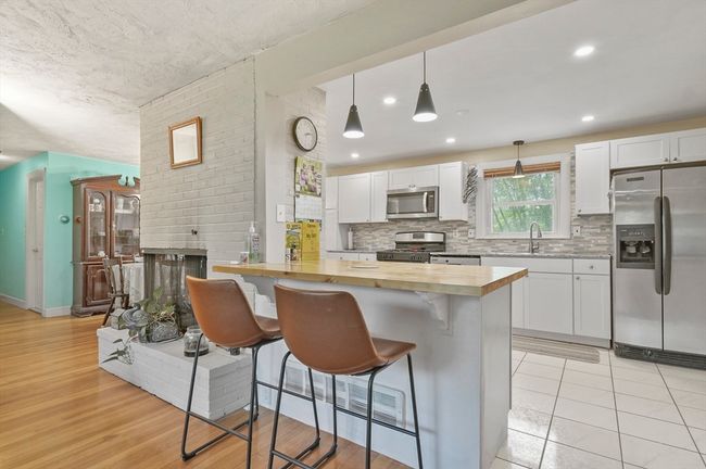 35 Snake Brook Rd, House other with 3 bedrooms, 2 bathrooms and 4 parking in Wayland MA | Image 6