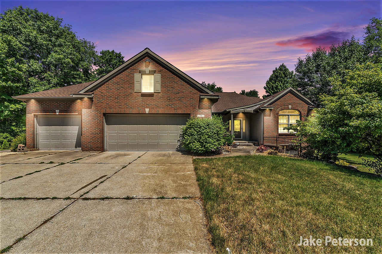 Spring Grove Dr, Grandville, MI 49418