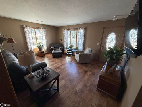 1206 Amy Ave, Carroll, IA, 51401-3900 | Card Image