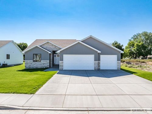 401 Wind River Dr, Shelley, ID, 83274-4706 | Card Image