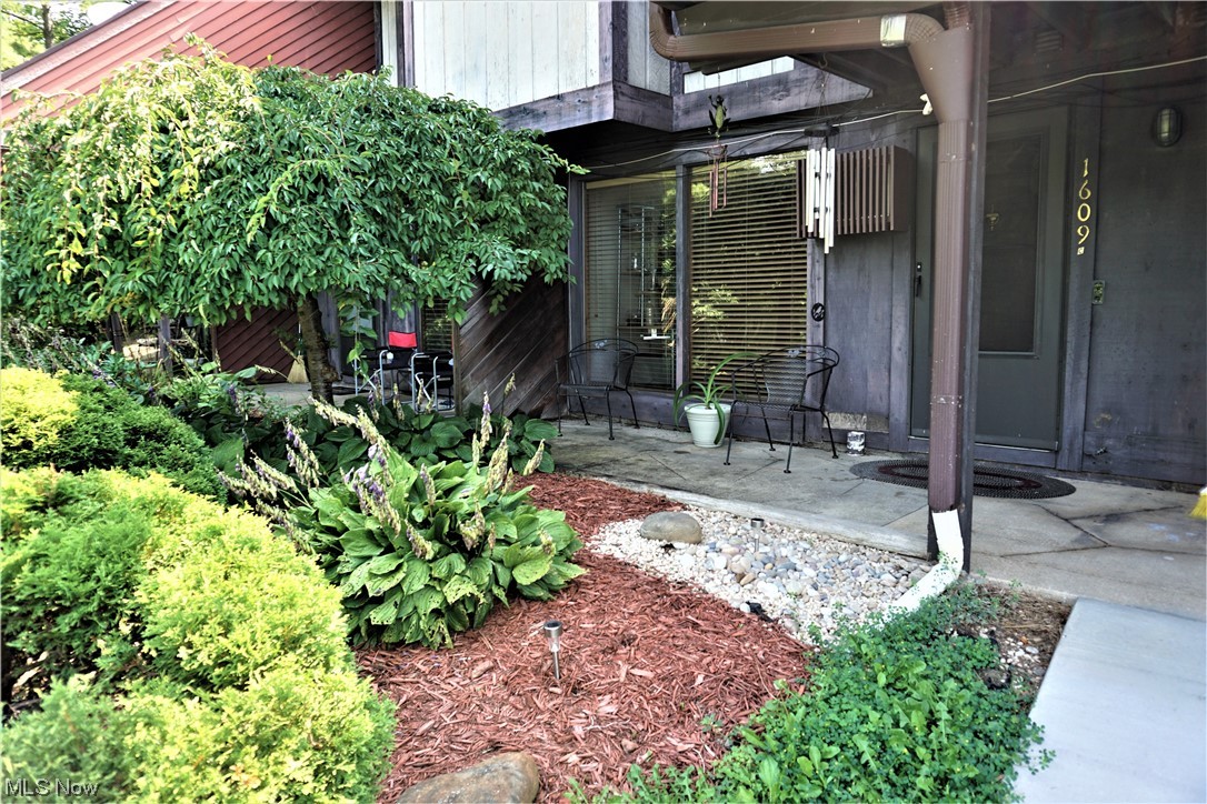 39 1609C Treetop Trail, Sold in Akron Zoocasa