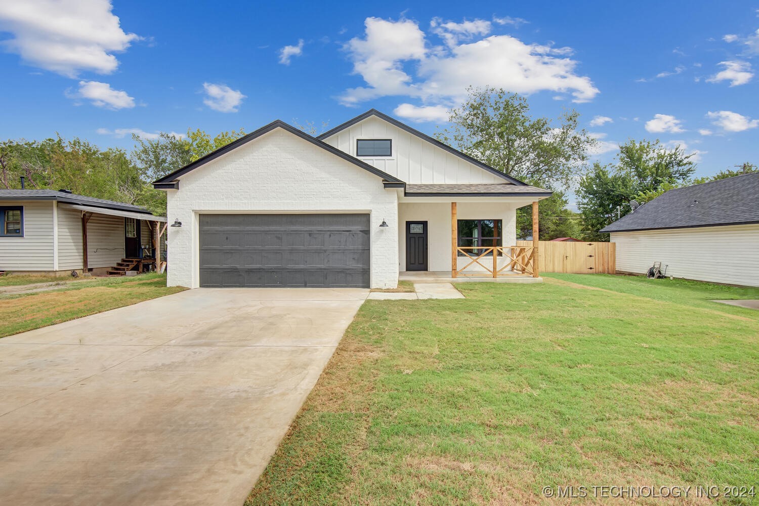 Elizabeth St, Sapulpa, OK 74066
