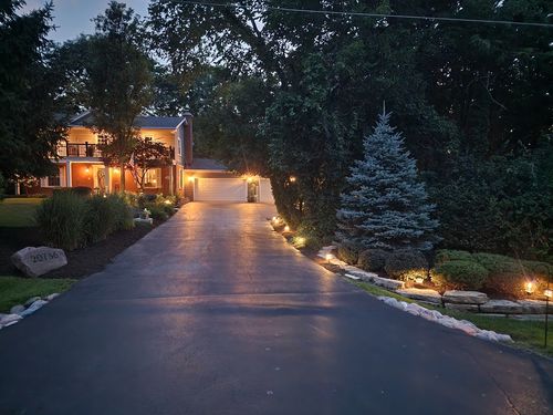 20736 Briarwood Ln, Mokena, IL, 60448-8919 | Card Image