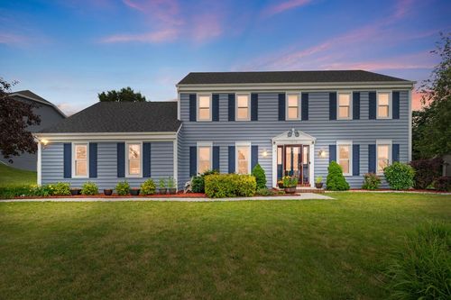 1070 Hillwood Boulevard, Pewaukee, WI, 53072 | Card Image