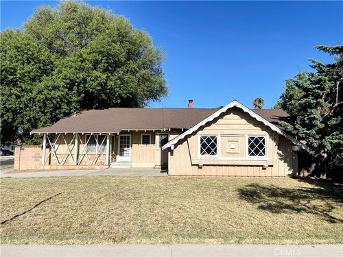 8403 Yolanda Ave, Northridge, CA, 91324-4753 | Card Image