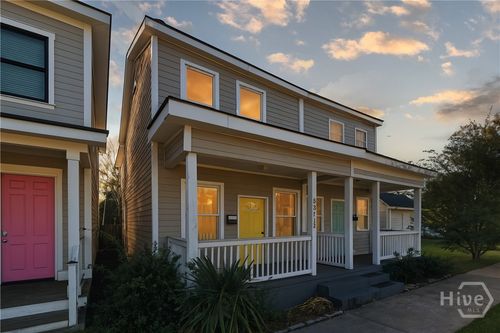 537 E Anderson St, savannah, GA, 31401-6911 | Card Image