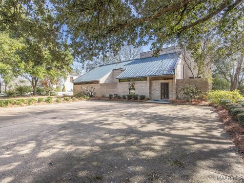 2300 Hawthorn Dr, Montgomery, AL, 36111-1616 | Card Image