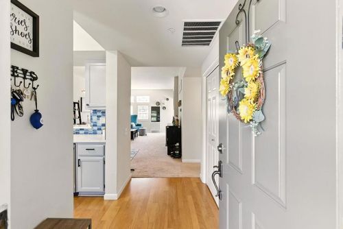 633 Swallowtail Ct, Brisbane, CA, 94005 | Card Image