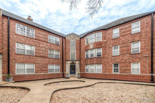 1a-7545 Wellington Way, Saint Louis, MO, 63105-2863 | Card Image