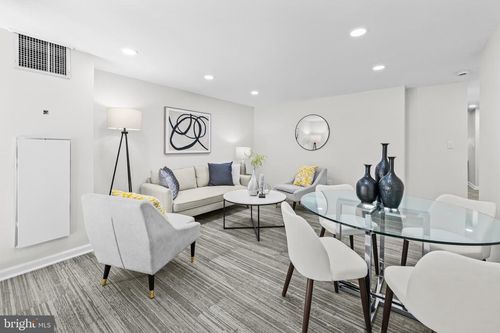 t1-1615 Q St Nw, WASHINGTON, DC, 20009-6310 | Card Image