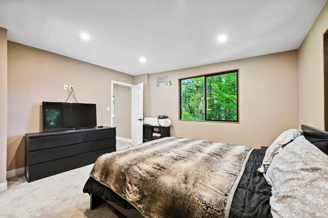 21713 Starrett Hill Dr, House other with 2 bedrooms, 2 bathrooms and 2 parking in Monte Rio CA | Image 30