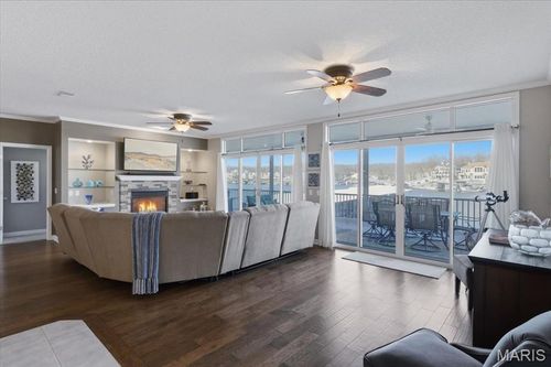 1b-117 Evergreen Condo Dr, Sunrise Beach, MO, 65079-5571 | Card Image