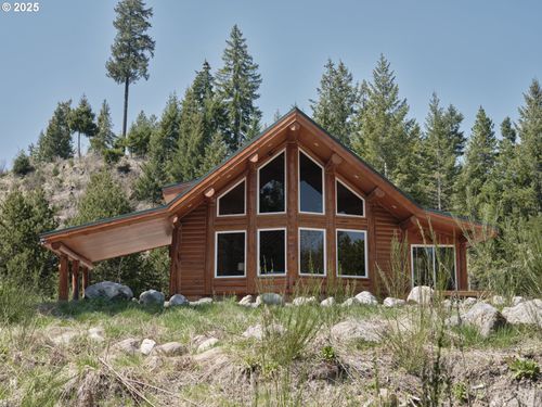 192 Sasquatch Way, Cougar, WA, 98616 | Card Image
