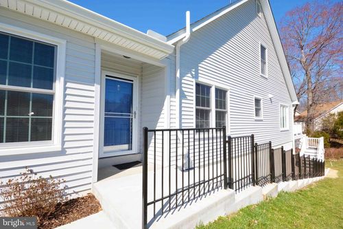 2501 Eastern Point Ct, ANNAPOLIS, MD, 21401-6957 | Card Image