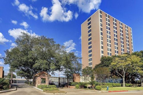 1003-7520 Hornwood Dr, Houston, TX, 77036-4327 | Card Image