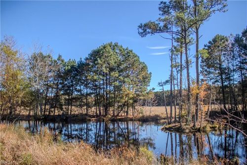 9501 Wilcox Neck Rd, Charles City, VA, 23030-4147 | Card Image