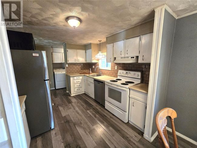 10 Bloom Rd, House other with 4 bedrooms, 2 bathrooms and 5 parking in Lumby BC | Image 6