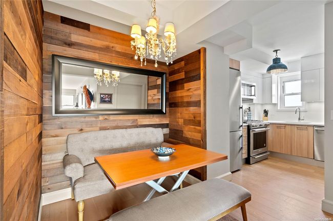 dining | Image 5