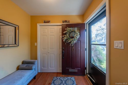 20 Sterling Pl, Hempstead, NY, 11550-6811 | Card Image