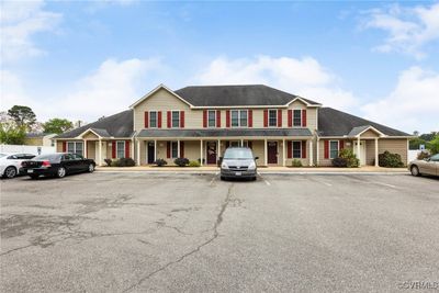 8102 N Henpeck Road, Townhouse with 2 bedrooms, 1 bathrooms and null parking in Quinton VA | Image 2