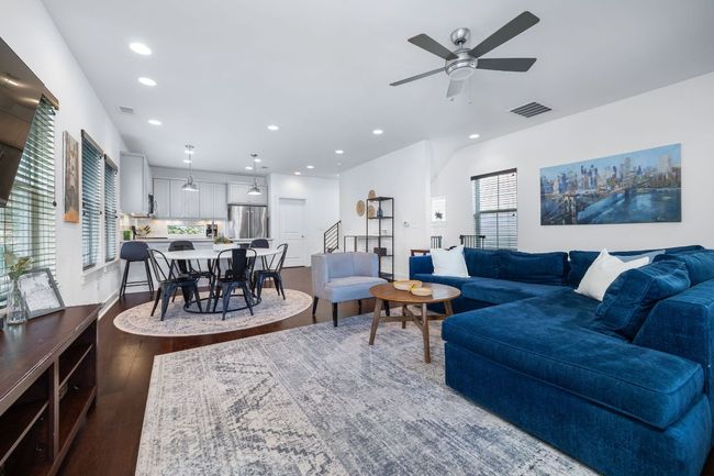 8 - 2703 Halcyon Dr, Condo with 3 bedrooms, 3 bathrooms and 2 parking in Austin TX | Image 15
