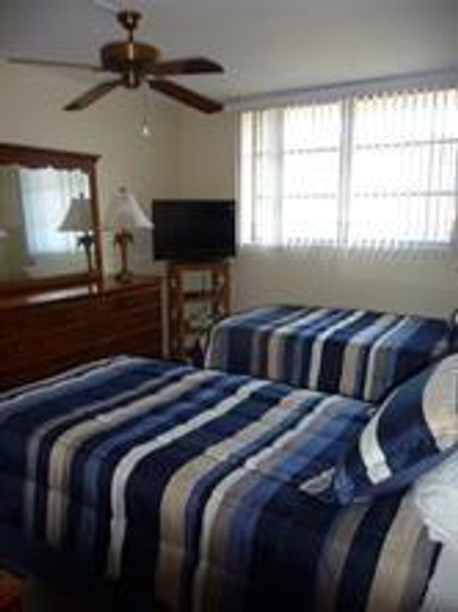 MAIN BEDROOM | Image 15